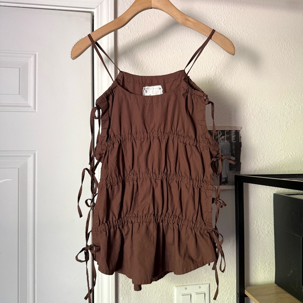 SBA LABEL uk brown ruched open side tie detail cropped tank top